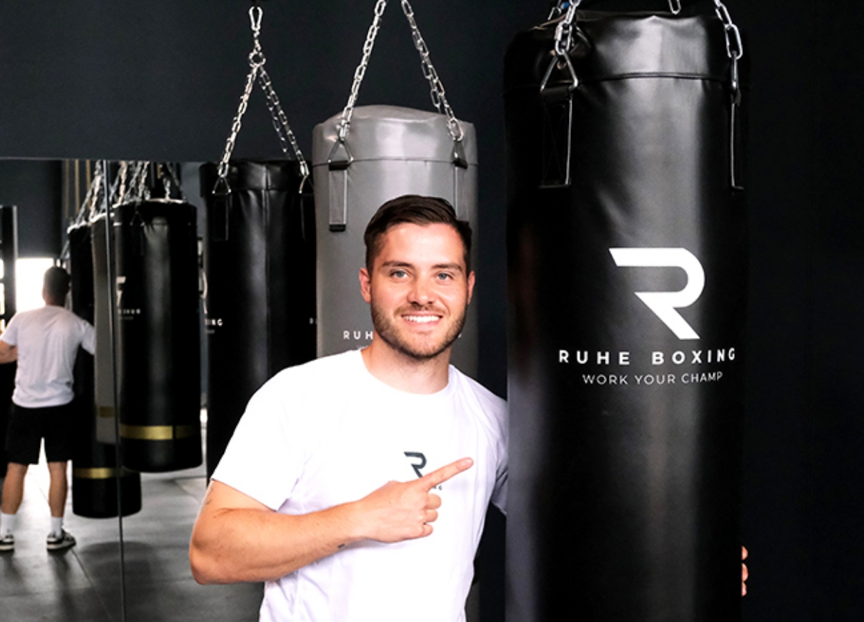 Piergiulio Ruhe eröffnet hochmodernes Boxgym in Rinteln